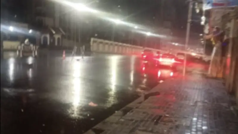 أمطار غزيرة تضرب الإسكندرية وتدفع المحافظة لرفع حالة الطوارئ القصوى