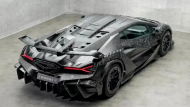 لامبورجيني ريفويلتو كاربونادو X المعدلة من مانسوري: قوة هجينة تتجاوز 1100 حصان