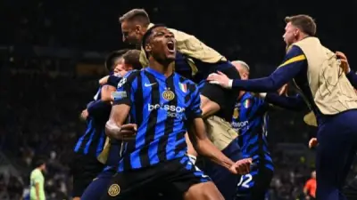 إنتر ميلان يتغلب على يوفنتوس 3-2 ويحافظ على صدارة الدوري الإيطالي