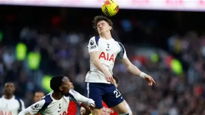 آرسنال يهزم توتنهام 4-1 ويتصدر الدوري الإنجليزي الممتاز