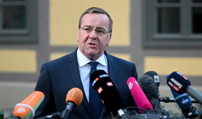 وزير الدفاع الألماني: أوكرانيا تحتاج 60 مليار يورو هذا العام لتعزيز قدراتها العسكرية