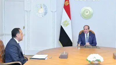 8 ملفات حاسمة أبقت على محمود عصمت وزيرًا للكهرباء في الحكومة الجديدة