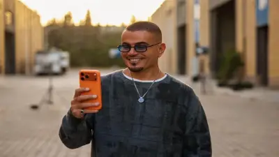 عمرو دياب يحقق رقماً قياسياً بـ 832 مليون مشاهدة لأغنية 'نقصاك القعدة' في 5 أيام