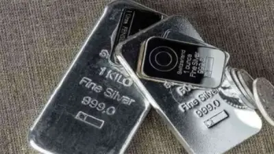 الفضة تتجاوز 85 دولارًا للأونصة وسط مخاوف عجز الإمدادات وتوقعات خفض الفائدة