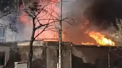 حريق هائل يلتهم مصنع بويات في برج العرب والإسكندرية تشن عمليات إطفاء مكثفة