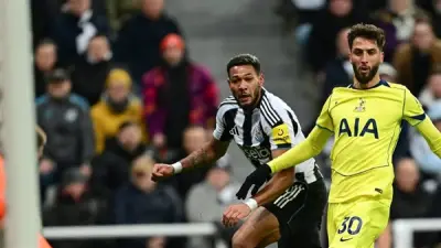 نيوكاسل يتقدم على توتنهام بهدف في الشوط الأول من الدوري الإنجليزي