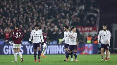 شاهد: مشجع يونايتد صاحب الشعر الكثيف يبدأ العد من جديد بعد هدف وست هام