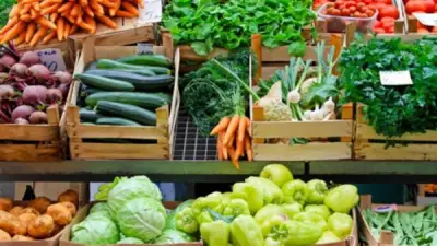 أسعار الخضار تشهد تباينًا ملحوظًا في سوق العبور قبل شهر رمضان