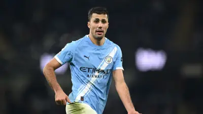 والد رودري يتحدث عن مستقبل نجله مع مانشستر سيتي واهتمام ريال مدريد