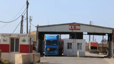 استمرار قطع الطريق أمام الشاحنات السورية بعد تعثر المفاوضات بين لبنان وسوريا