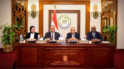 وزير الخارجية يجتمع مع قيادات الوزارة ويؤكد ضرورة تطوير الأداء المؤسسي لمواجهة التحديات