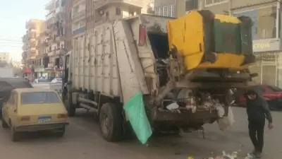 استمرار الحملات المكثفة للنظافة ورفع المخلفات في حي شرق كفر الشيخ