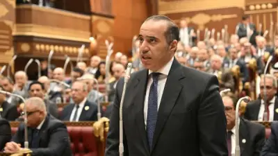 رمز للعمل الوطني والإخلاص.. مصطفى بكري يشيد بالمستشار محمود فوزي