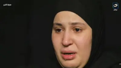 والدة طفل تبكي بحرقة على الهواء بعد وفاة ابنها بجرعة بنج زائدة في المستشفى