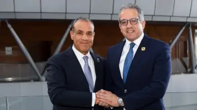 وزير الخارجية المصري يلتقي مدير اليونسكو لتعزيز التعاون في التعليم والتراث