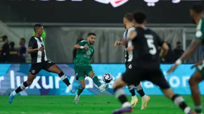 الأهلي يحطم أرقامًا تاريخية في شباك الشباب بشوط أول ناري بدوري روشن