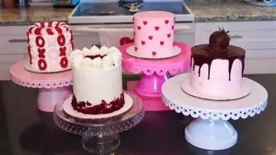 كيفية تحضير الكيكة الإسفنجية المثالية لتورتة عيد الحب في المنزل