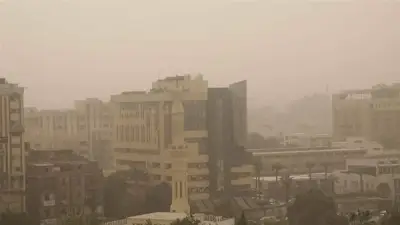 الأرصاد الجوية تحذر من أتربة عالقة وسحب منخفضة على مناطق متفرقة غداً