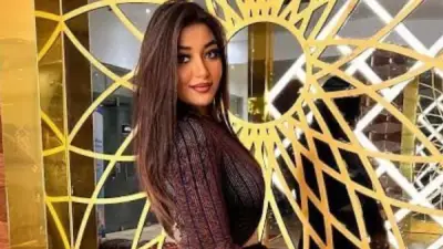 رحمة محسن تخطف الأنظار بإطلالة كاجوال أنيقة في أحدث ظهور على فيسبوك