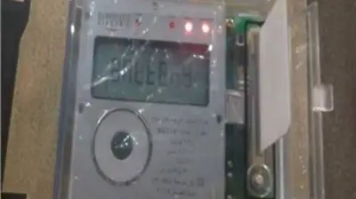 لمبة صفراء في عداد الكهرباء: أسباب ظهورها وخطوات التعامل معها لتجنب عقوبة السرقة