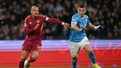 نابولي يرفض الهزيمة ويتعادل مع روما في ديربي الشمس بالدوري الإيطالي