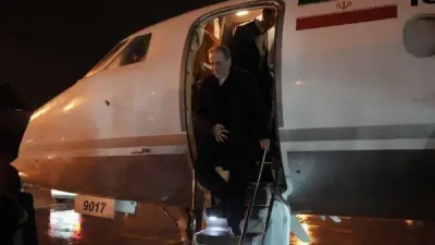 وزير الخارجية الإيراني يصل جنيف لاستئناف المفاوضات النووية مع أمريكا