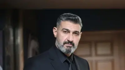 ياسر جلال يغني أغنية شعبية في مسلسله الرمضاني 