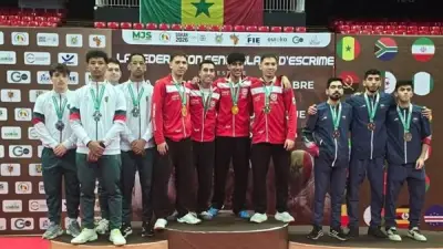 وزير الرياضة يهنئ منتخب الشباب لسلاح السيف بعد تتويجه بذهبية كأس العالم في داكار