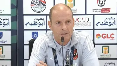 توروب يجتمع مع محمد شريف ويؤكد له: فرصة جديدة في انتظارك مع الأهلي