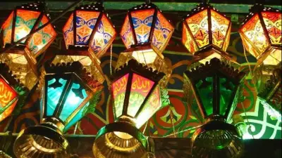 فانوس رمضان المصري.. حرفة تراثية تواجه خطر الاندثار أمام المنافسة الصينية