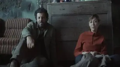 مسلسل صحاب الأرض الحلقة الأولى: منة شلبي تنقذ ابن شقيق إياد نصار في خضم الحرب