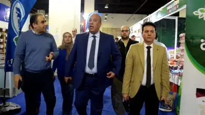 رئيس غرفة القاهرة يتفقد معرض أهلا رمضان الرئيسي ويشيد بالإقبال الكبير