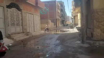 محافظ قنا يوجه بإنهاء مشكلات الصرف الصحي في الشوارع استجابة لشكاوى المواطنين