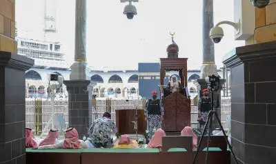 خطيب المسجد الحرام يسلط الضوء على حياة النبي وأصحابه في رمضان كدعوة لله