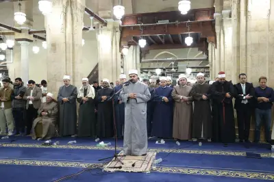 أول طالب جامعي يؤم المصلين في الجامع الأزهر: خطوة تاريخية في التعليم الديني