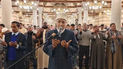 كبار القراء ونجوم «دولة التلاوة» يحيون ثالث ليالي رمضان بتلاوات خاشعة في المساجد الكبرى