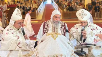 الأنبا بيشوي يرسم كاهنين جديدين في إيبارشية أسوان خلال قداس مهيب