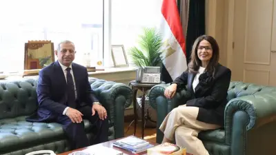 وزيرة الثقافة تلتقي رئيس الأكاديمية العربية للعلوم لتعزيز التعاون في التعليم والتدريب