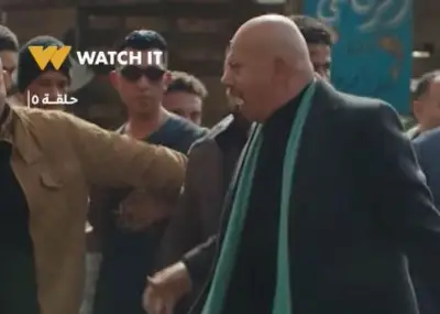 الحلقة الخامسة من مسلسل علي كلاي: رد فعل المعلم عظيمة بعد محاولة روح قتله فيديو