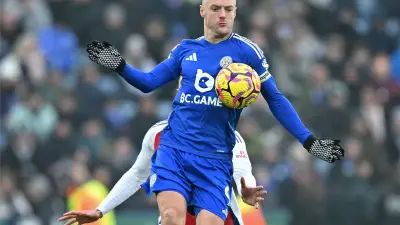 تشيلويل يفجر مفاجأة مدوية عن طقوس فاردي الغريبة قبل المباريات