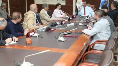 محافظ البحر الأحمر يوجه بوضع تصور متكامل لإدارة مخلفات الهدم والبناء