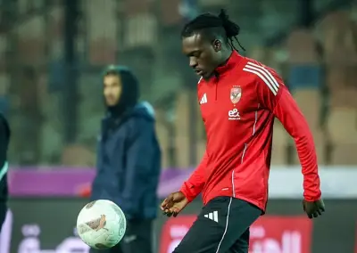 كامويش يقود التشكيل المتوقع للأهلي أمام سموحة في الدوري المصري