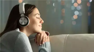 دار الإفتاء توضح حكم سماع الأغاني والموسيقى في نهار رمضان: تفاصيل المباح والمحرم