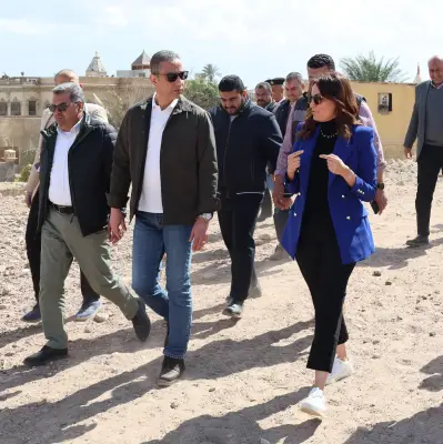 محافظ الجيزة يتفقد منطقة نزلة السمان لمتابعة مشروعات التطوير الجارية