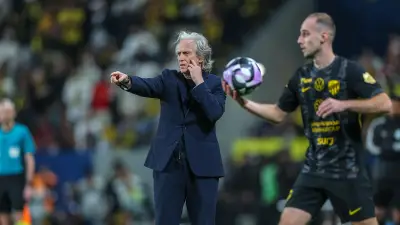 أسطورة النصر يوسف خميس يحذر جورجي جيسوس: غير أسلوب الضغط العالي في المباريات الكبرى