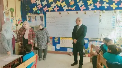 وكيل تعليم الإسماعيلية يزور مدرسة عباس العقاد الابتدائية في جولة مفاجئة خلال رمضان