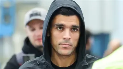 أشرف بن شرقي يطالب بالعودة للجناح الأيسر في الأهلي قبل مواجهة زد