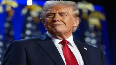 ترامب يطالب بولاية رئاسية ثالثة ويعد بخفض أسعار الأدوية والرعاية الصحية