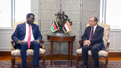 وزير الخارجية المصري يستقبل نظيره الجنوب سوداني لتعزيز التعاون الثنائي ومناقشة ملف نهر النيل