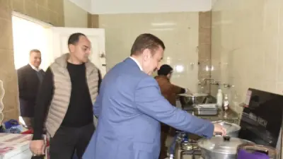 محافظ بورسعيد يشكل لجنة للمساعدات الإنسانية ويدعو لتطوير نادي العاملين